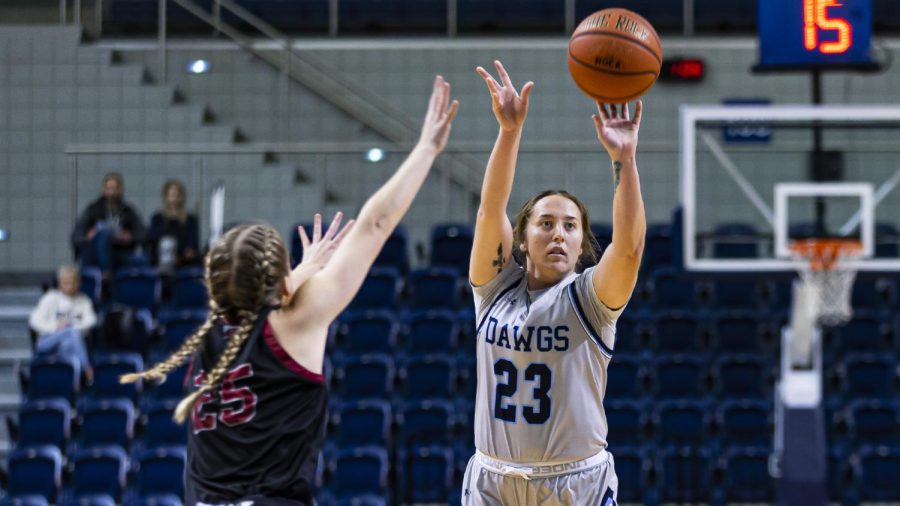 Macy Gore recorded a double-double as the Lady Bulldogs won their 13th consecutive game.