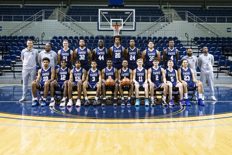 “We want to change this program around”: Men’s Basketball Team Preview