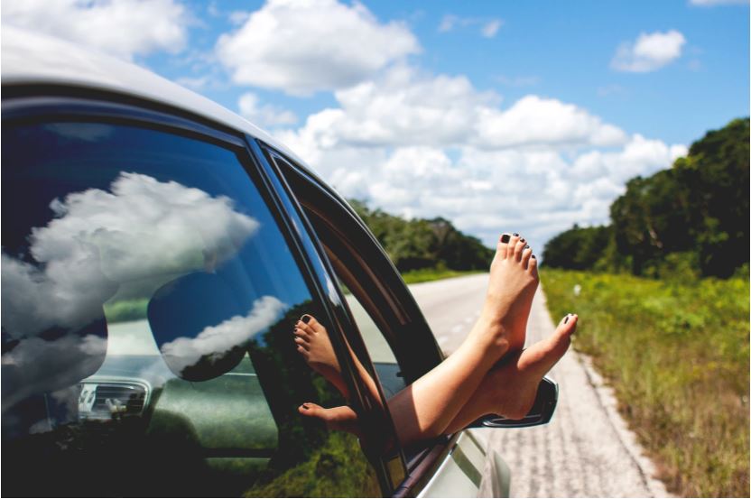 CDC recommends road trips for domestic travel. Photo: Unsplash
